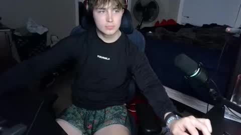 Snapshot of bubblebuttbdn chatting on 11/05/25, 02:22 BubblebuttBdn online show from 11/05/25, 02:22