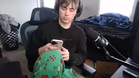 Snapshot of bubblebuttbdn chatting on 11/23/25, 06:19 BubblebuttBdn online show from 11/23/25, 06:19