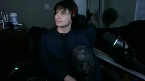 Snapshot of bubblebuttbdn chatting on 11/25/25, 05:18 BubblebuttBdn online show from 11/25/25, 05:18