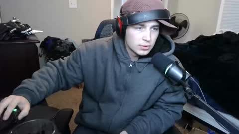 Snapshot of bubblebuttbdn chatting on 11/27/25, 12:24 BubblebuttBdn online show from 11/27/25, 12:24