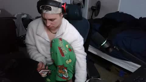 Snapshot of bubblebuttbdn chatting on 11/30/25, 02:26 BubblebuttBdn online show from 11/30/25, 02:26