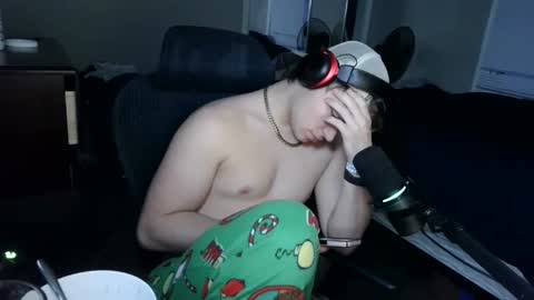 Snapshot of bubblebuttbdn chatting on 12/01/25, 11:21 BubblebuttBdn online show from 12/01/25, 11:21