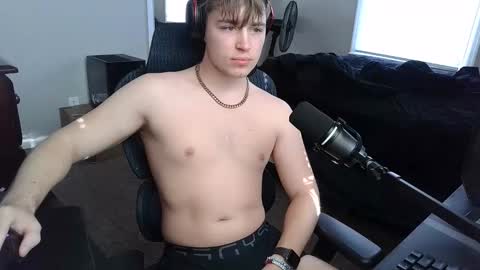 Snapshot of bubblebuttbdn chatting on 12/05/25, 06:59 BubblebuttBdn online show from 12/05/25, 06:59