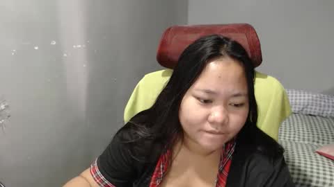 Snapshot of bubblebuttpinay chatting on 02/15/26, 02:08 Sunshine online show from 02/15/26, 02:08