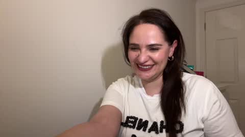 Snapshot of bubblegumfairy_ chatting on 06/23/26, 11:03 Anna online show from 06/23/26, 11:03