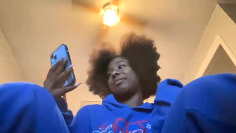 Snapshot of bubblezthedoll chatting on 03/03/26, 01:23 Bubblez the Doll online show from 03/03/26, 01:23