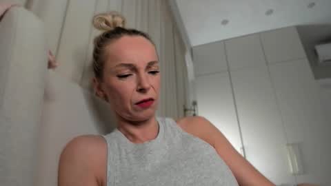 Snapshot of bubbling_crush chatting on 02/17/26, 08:15 bubbling_crush online show from 02/17/26, 08:15