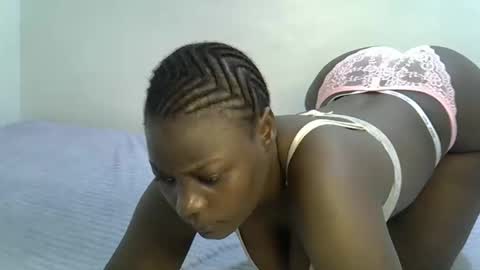 Snapshot of bubbly_ass30 chatting on 03/12/26, 12:22 bubbly_ass30 online show from 03/12/26, 12:22