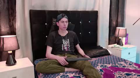 Snapshot of bublee01 chatting on 09/13/25, 03:50 Bublee01 online show from 09/13/25, 03:50