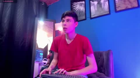 Snapshot of bublee01 chatting on 09/15/25, 02:00 Bublee01 online show from 09/15/25, 02:00