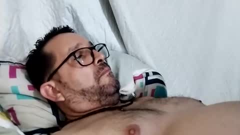 Snapshot of buchs32 chatting on 11/09/25, 07:28 buchs32 online show from 11/09/25, 07:28