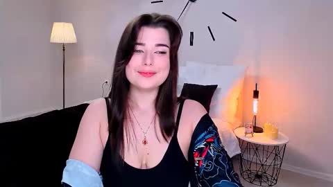 Snapshot of buckssbunny chatting on 03/06/26, 02:02 Ari online show from 03/06/26, 02:02