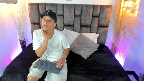 Snapshot of buda_cataleya chatting on 04/08/26, 11:32 buda cataleya online show from 04/08/26, 11:32
