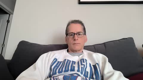 Snapshot of budman004 chatting on 04/27/26, 01:31 budman004 online show from 04/27/26, 01:31