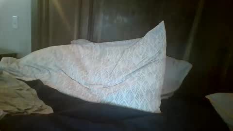 Snapshot of bueff chatting on 05/21/26, 01:34 bueff online show from 05/21/26, 01:34