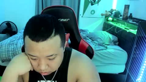 buffsexyman24 online show from 02/25/25, 03:52