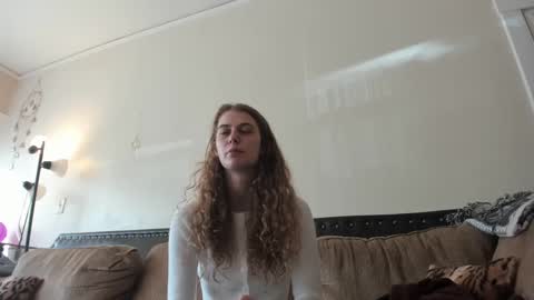 Snapshot of buffybarloe chatting on 03/10/25, 06:12 Buffy online show from 03/10/25, 06:12