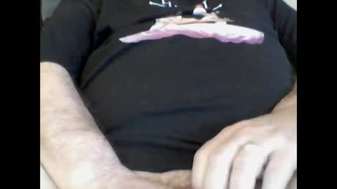 Snapshot of buggalugs1963 chatting on 11/23/25, 09:58 Bugs online show from 11/23/25, 09:58