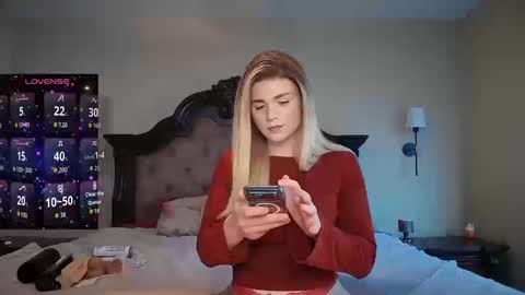 Snapshot of buitifulblonde chatting on 03/19/26, 04:00 buitifulblonde online show from 03/19/26, 04:00