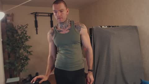 Snapshot of bulatov_x chatting on 01/19/25, 04:01 Dmitriy online show from 01/19/25, 04:01