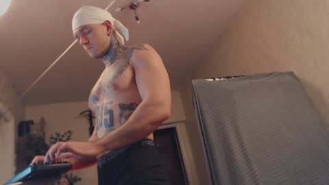 Snapshot of bulatov_x chatting on 01/29/25, 10:43 Dmitriy online show from 01/29/25, 10:43