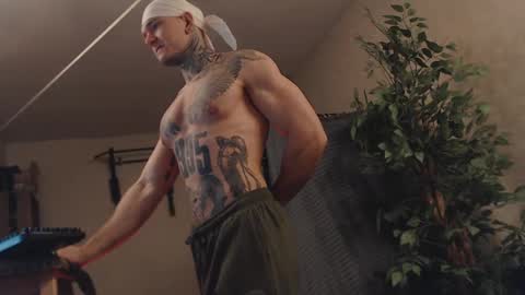 Snapshot of bulatov_x chatting on 02/09/25, 08:45 Dmitriy online show from 02/09/25, 08:45