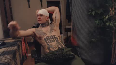 Snapshot of bulatov_x chatting on 02/17/25, 10:14 Dmitriy online show from 02/17/25, 10:14