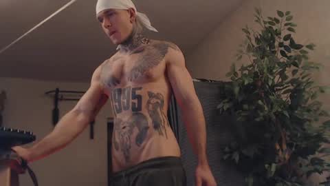 Snapshot of bulatov_x chatting on 02/18/25, 01:21 Dmitriy online show from 02/18/25, 01:21