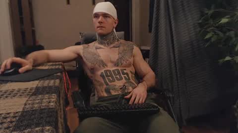 Snapshot of bulatov_x chatting on 02/26/25, 06:32 Dmitriy online show from 02/26/25, 06:32