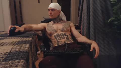 Snapshot of bulatov_x chatting on 03/07/25, 06:33 Dmitriy online show from 03/07/25, 06:33