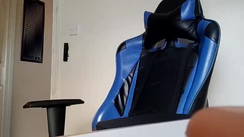 Snapshot of bulkyboners chatting on 09/16/25, 06:25 ejaculation for 250 online show from 09/16/25, 06:25