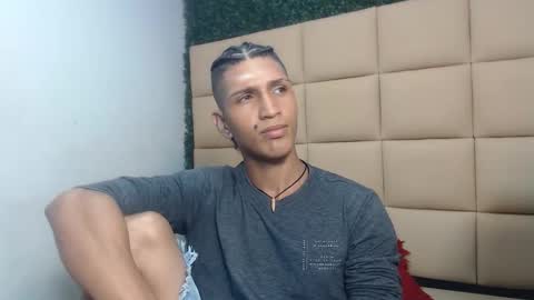 bull_cam online show from 09/12/25, 05:46