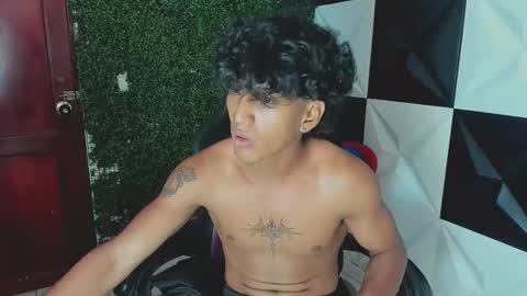 bull_cam online show from 10/07/25, 06:16