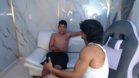 bull_cam online show from 11/27/25, 04:20