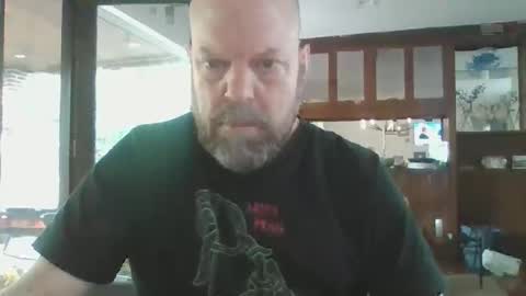 Snapshot of bulldog302w chatting on 04/15/26, 01:07 bulldog302w online show from 04/15/26, 01:07