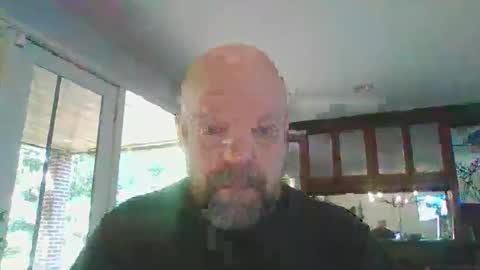 Snapshot of bulldog302w chatting on 06/04/26, 01:06 bulldog302w online show from 06/04/26, 01:06
