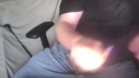 bullen2004 online show from 12/18/25, 12:33