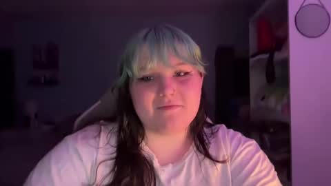 bumblebeebuzzer online show from 02/18/25, 12:59