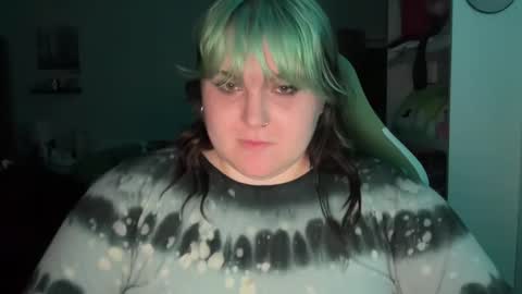 bumblebeebuzzer online show from 02/21/25, 05:02