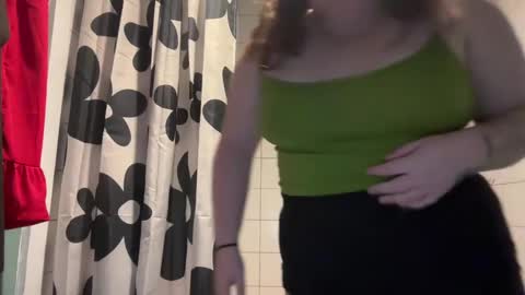 bumblebeebuzzer online show from 02/24/25, 04:27