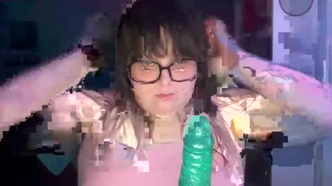 bumblebeebuzzer online show from 03/11/25, 02:54