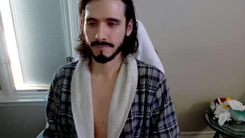 Snapshot of bumphreyhogart chatting on 03/05/25, 03:51 bumphreyhogart online show from 03/05/25, 03:51