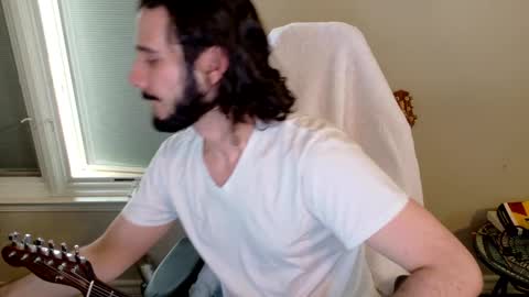 Snapshot of bumphreyhogart chatting on 03/06/25, 03:35 bumphreyhogart online show from 03/06/25, 03:35