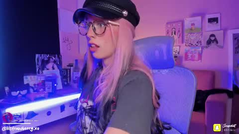        online show from 09/22/25, 01:18