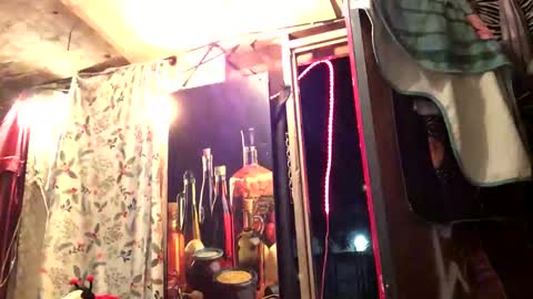 bunniandcryme online show from 11/21/25, 08:57