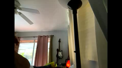 Snapshot of bunnibaby333 chatting on 09/14/25, 11:04 bunnibaby333 online show from 09/14/25, 11:04