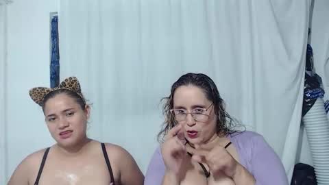 Snapshot of bunniosito chatting on 11/08/25, 01:50 bunniosito online show from 11/08/25, 01:50