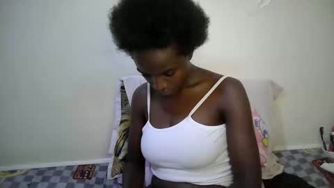 Snapshot of bunny_bliss1 chatting on 03/22/26, 12:47 bunny_bliss1 online show from 03/22/26, 12:47