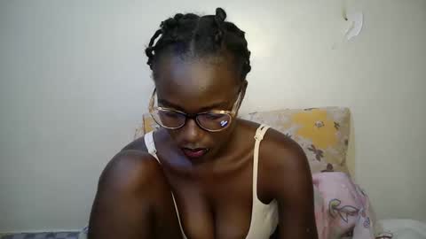 Snapshot of bunny_bliss1 chatting on 04/05/26, 07:27 bunny_bliss1 online show from 04/05/26, 07:27