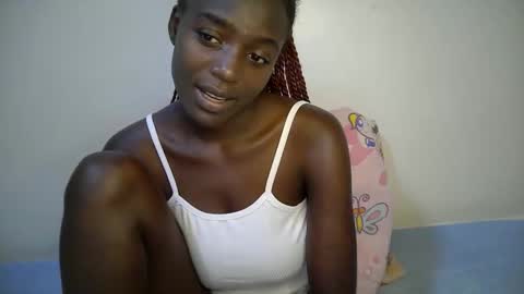 Snapshot of bunny_bliss1 chatting on 04/19/26, 07:38 bunny_bliss1 online show from 04/19/26, 07:38